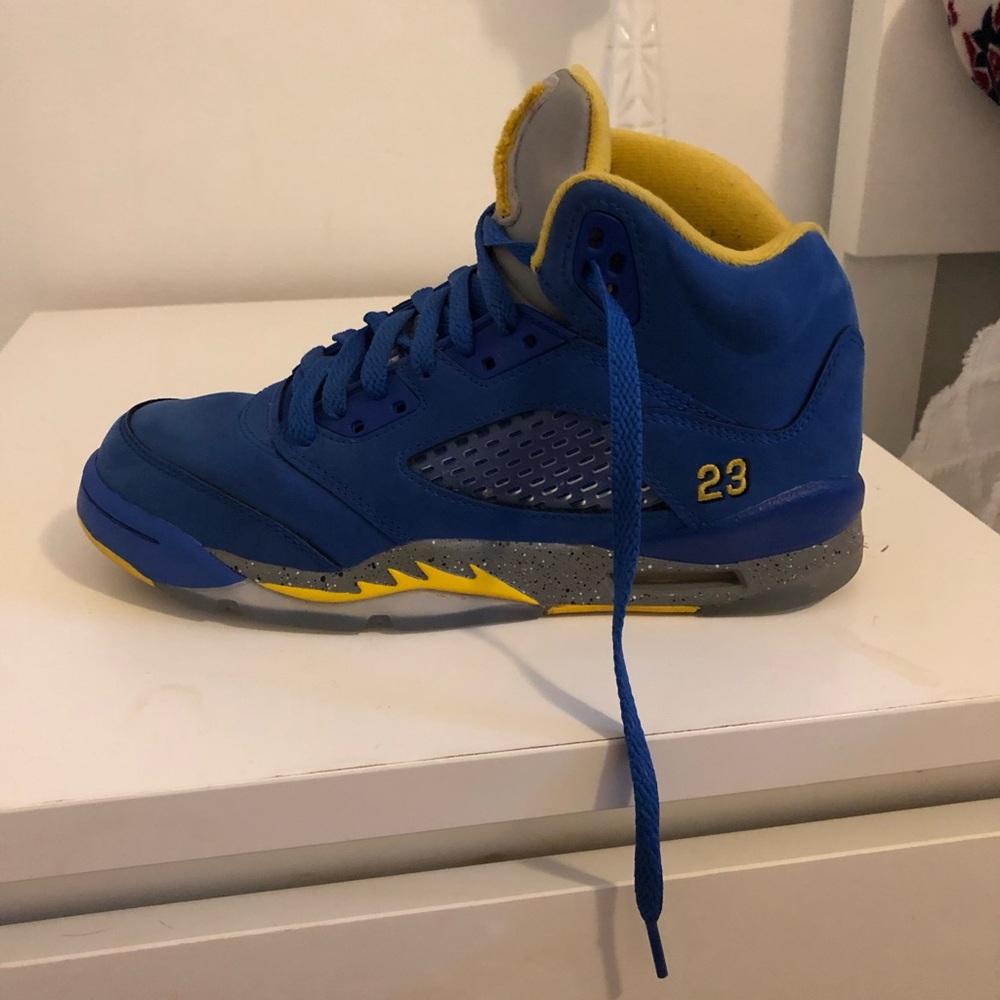 Air Jordan 5 “varsity blue”